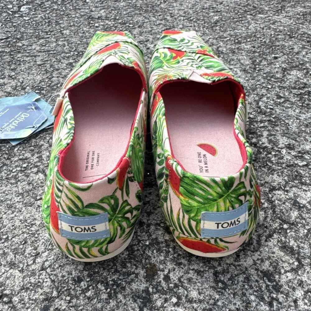 Toms‎ Classic Spanish Villa Watermelon Palms Womens 9 Print Canvas Shoe 10015068